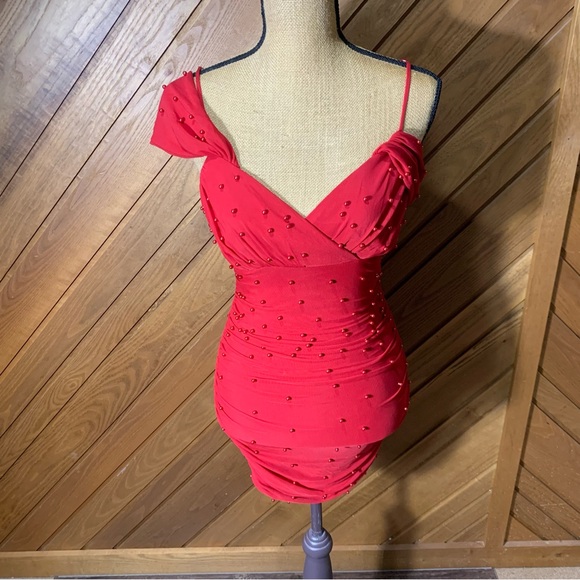 Windsor Red Faux Pearl Mini Dress Size Medium - Picture 3 of 7